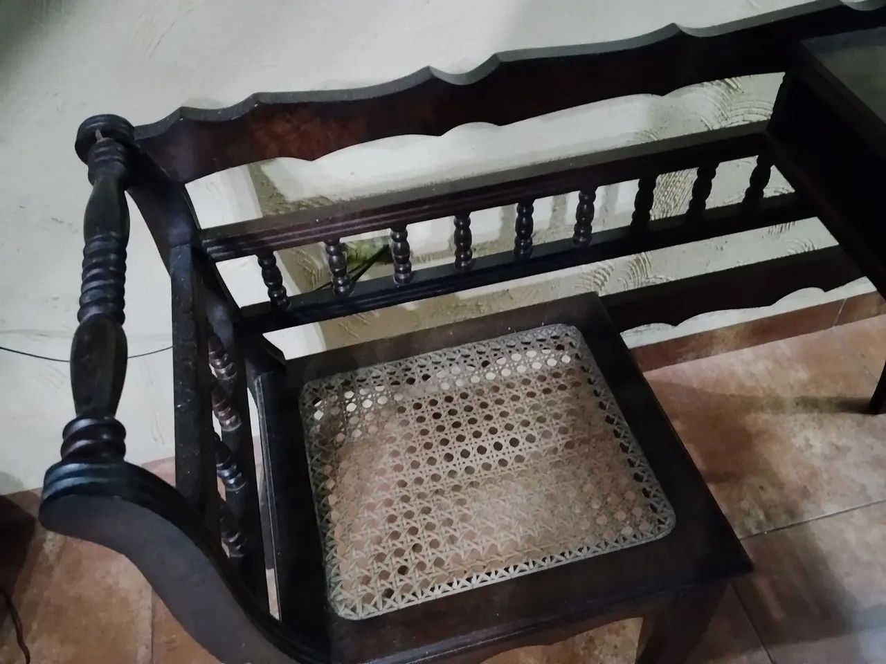 Namoradeira com mesinha de telefone  - Foto 3