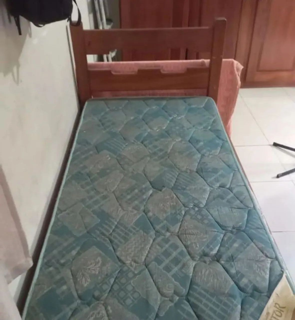 Cama de solteiro em madeira maciça!! - Foto 2