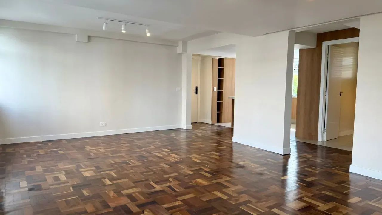 Apartamento reformado de 112 m² no Edifício Saldanha da Gama | Centro - Foto 5