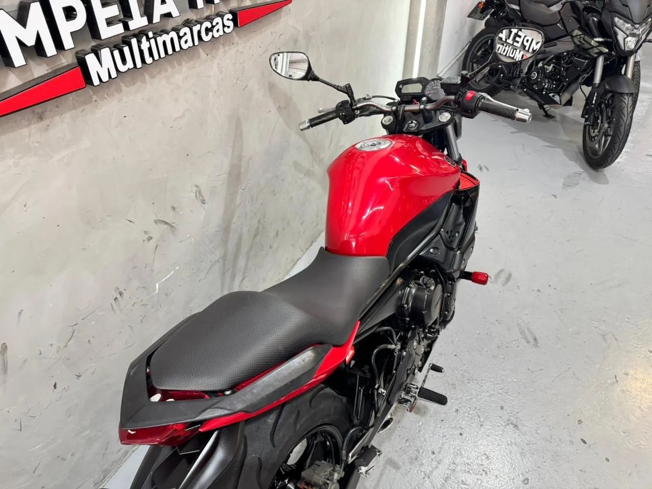 Yamaha Xj6 N 2012 - Foto 3