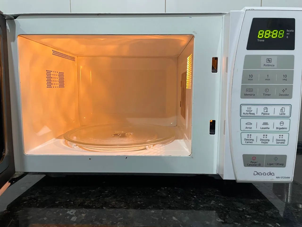 Microondas Panasonic 20L conservado  - Foto 4
