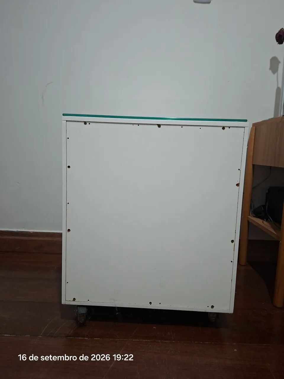 Mesa de cabeceira branca - Foto 5