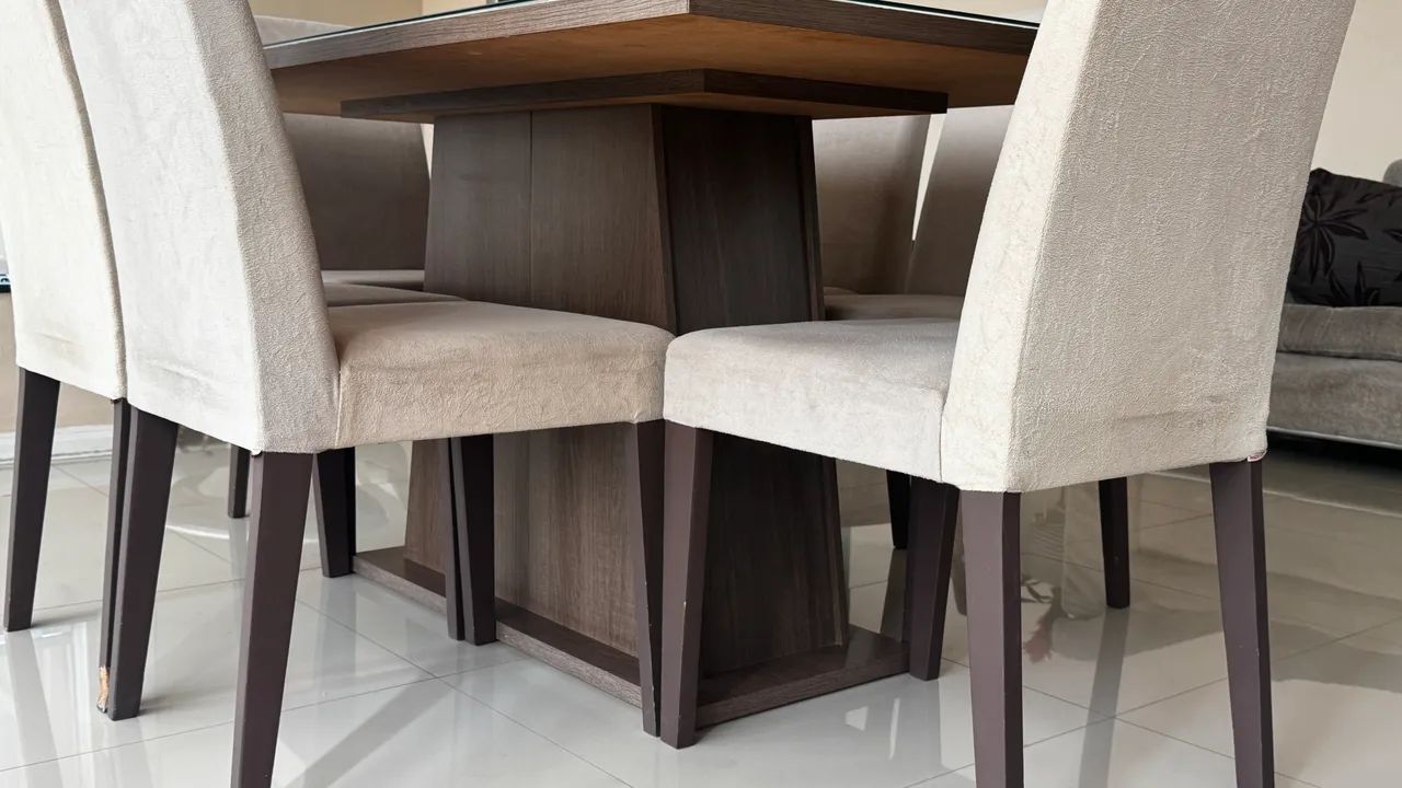 Conjunto Mesa Luxo Seis Cadeiras - Estado de Nova - Foto 2