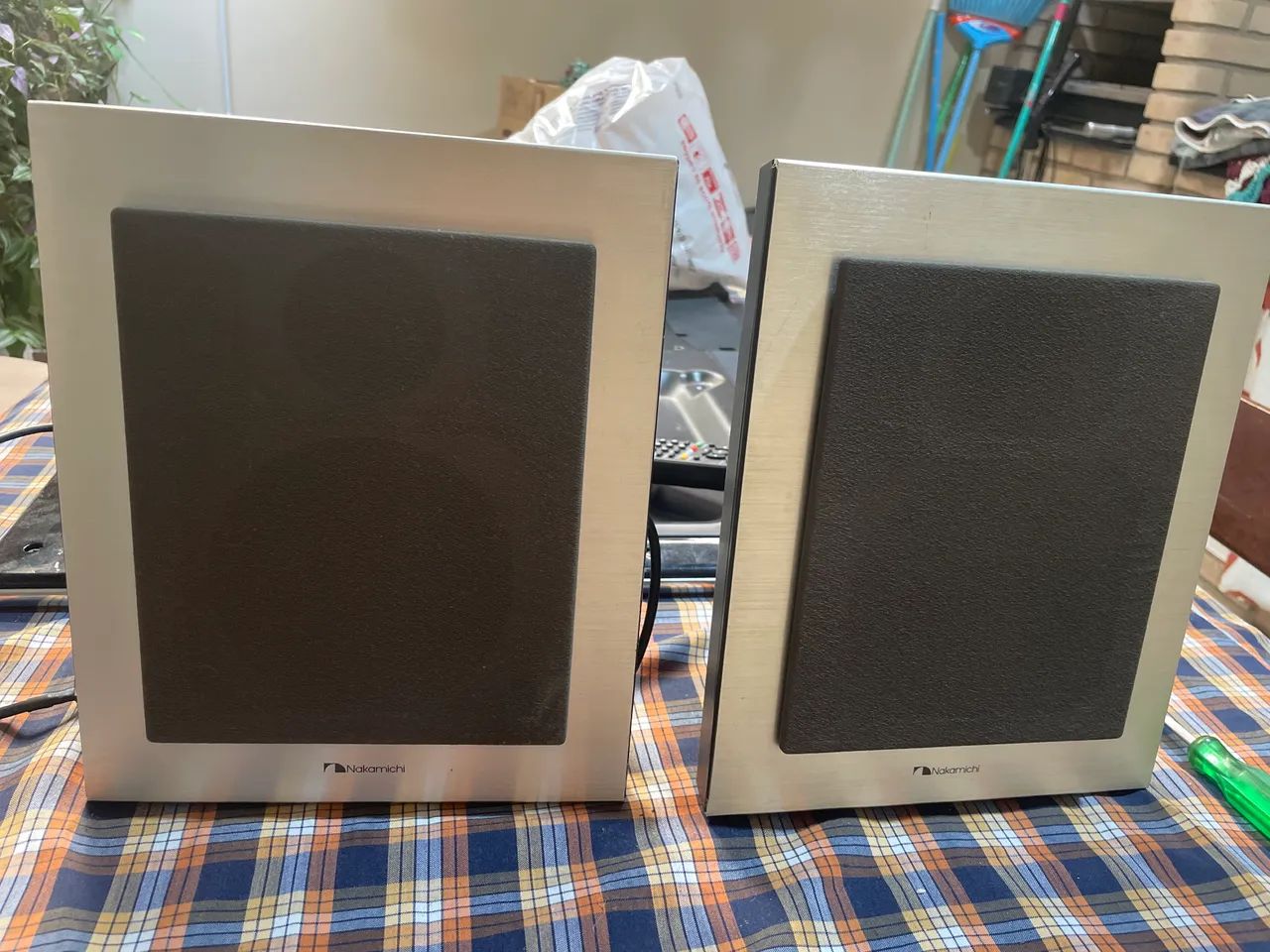Caixa acústica nakamichi  