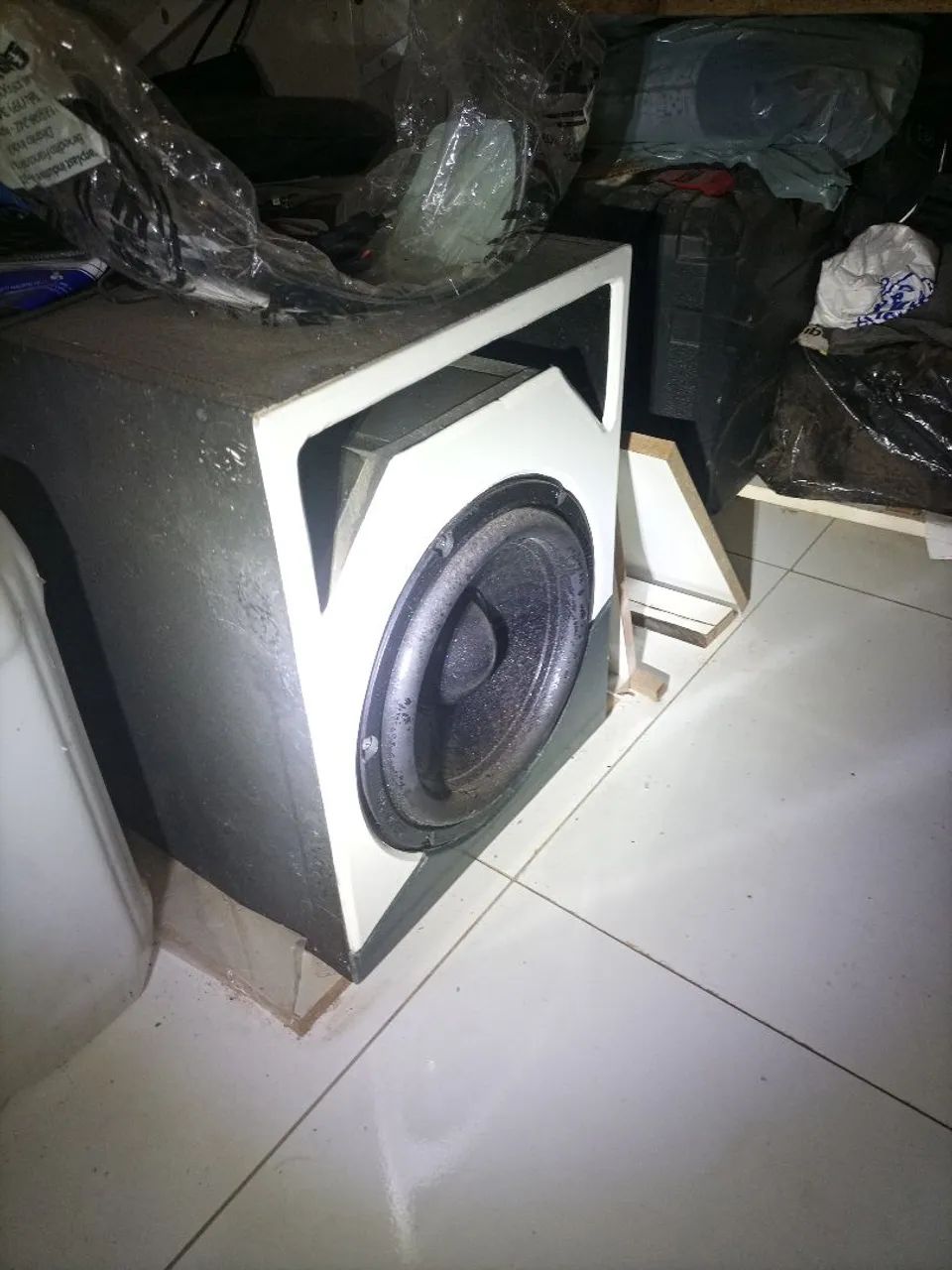 Vendo caixa com grave de 10 400rms e tv Samsung para retirada peças - Foto 2