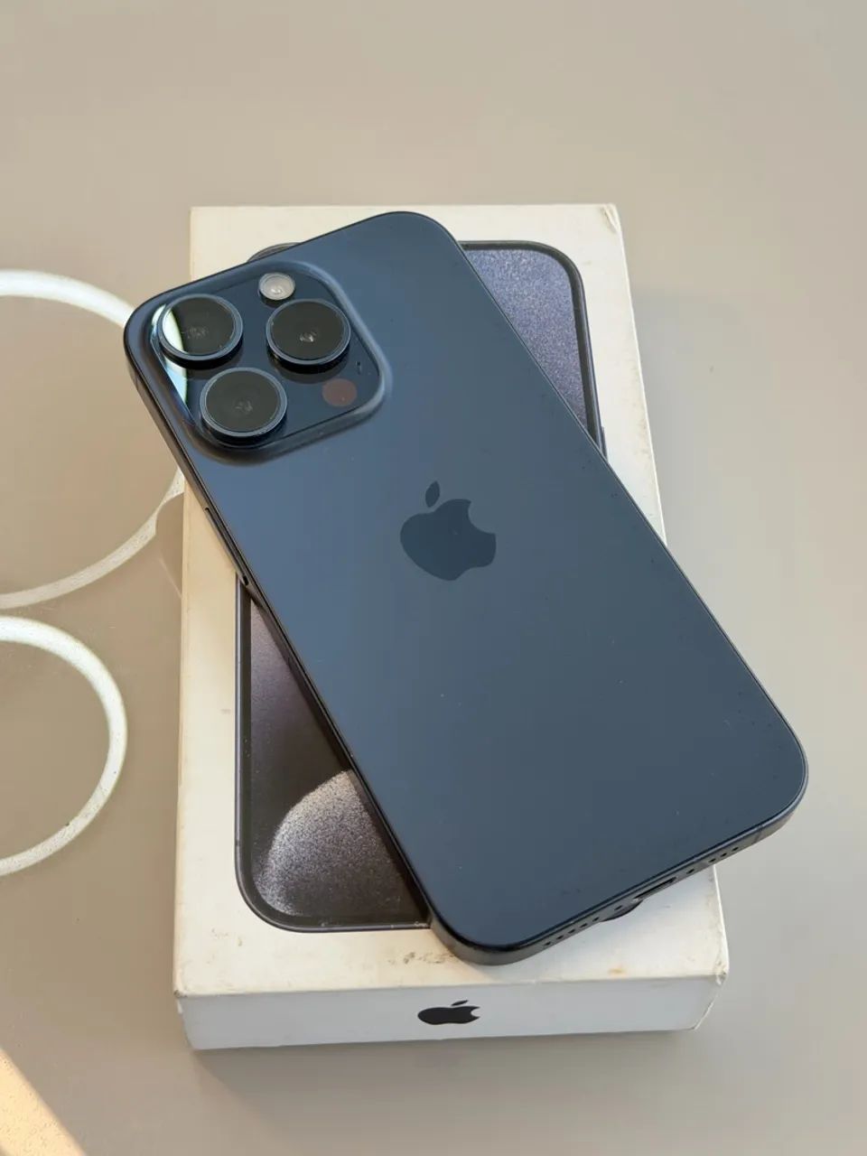 iPhone 15 PRO 256GB Azul - Foto 3