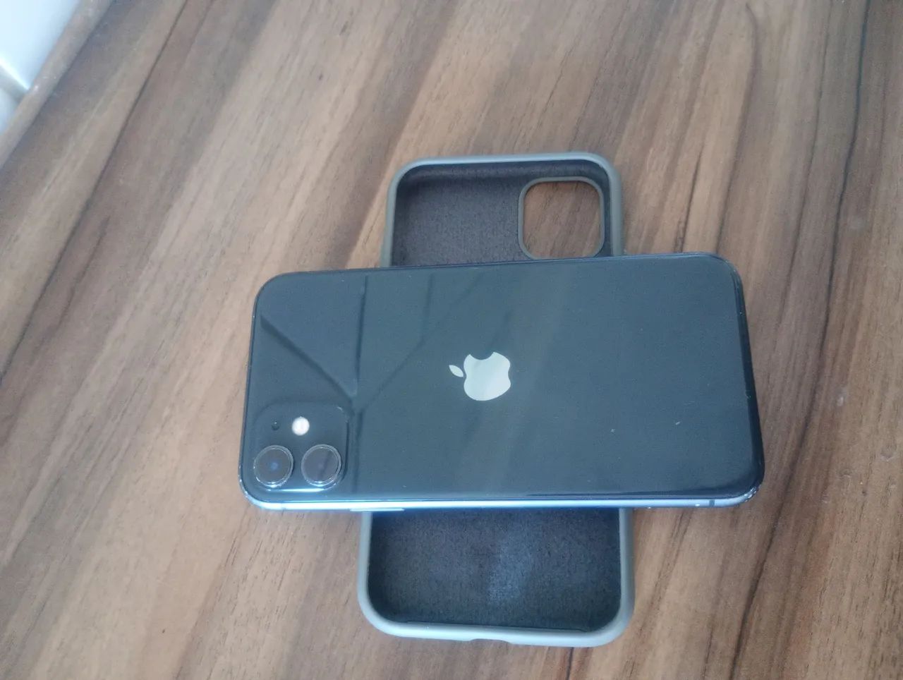iPhone 11 - [128GB] - Foto 2