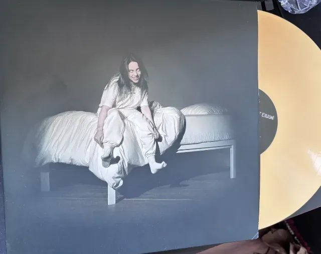 2 Vinis da Billie Eilish Importados - Foto 2