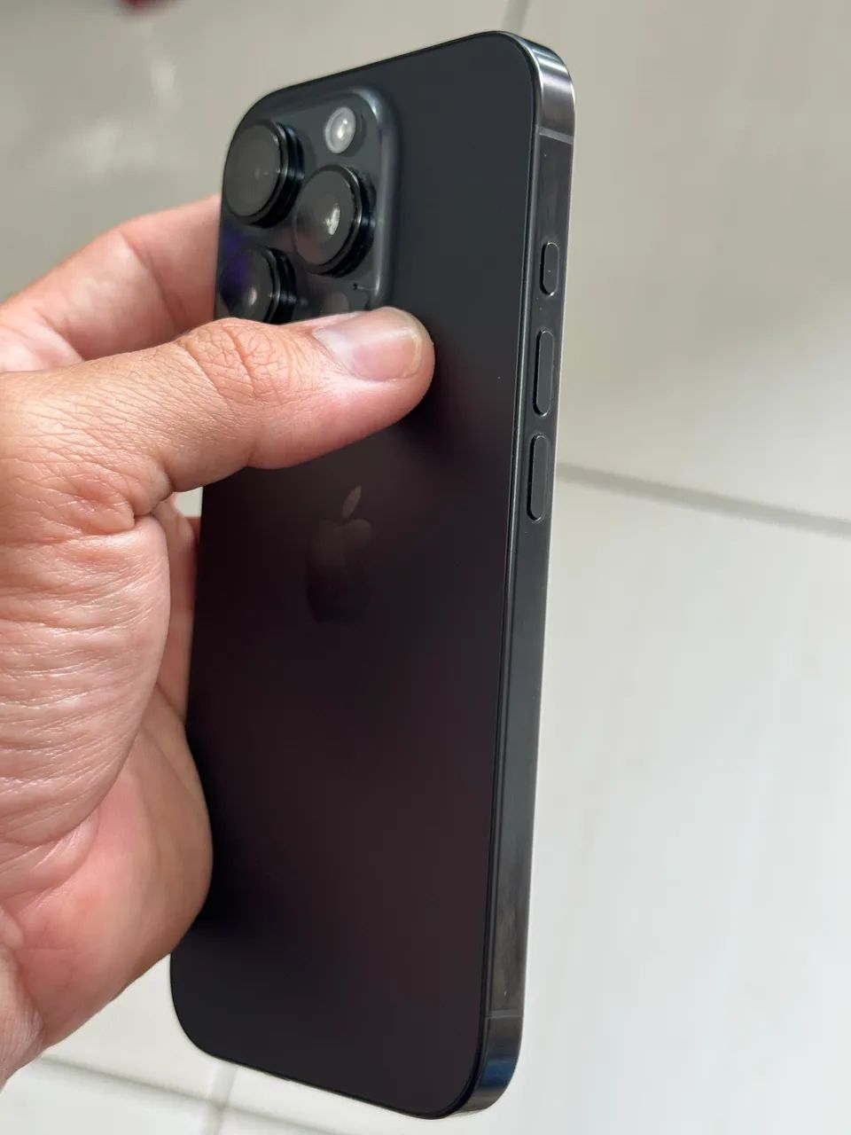 Iphone 16 Pro  - Foto 3
