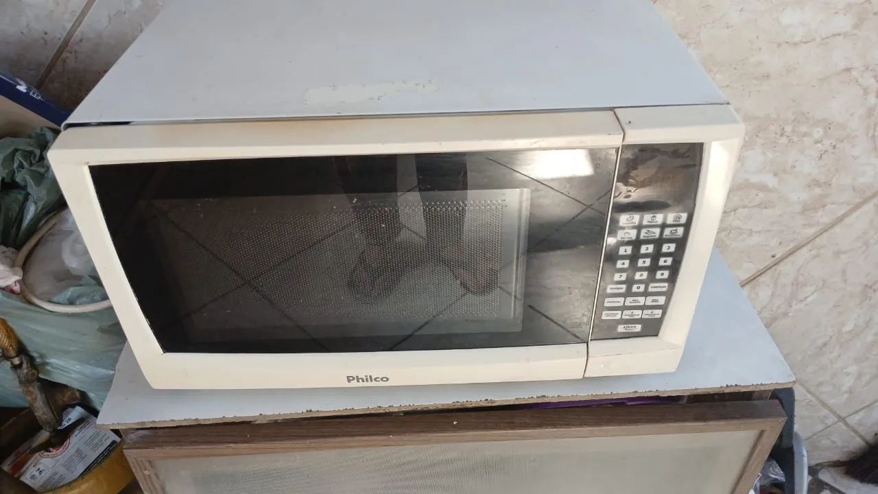 Microondas Philco para retirada peças 