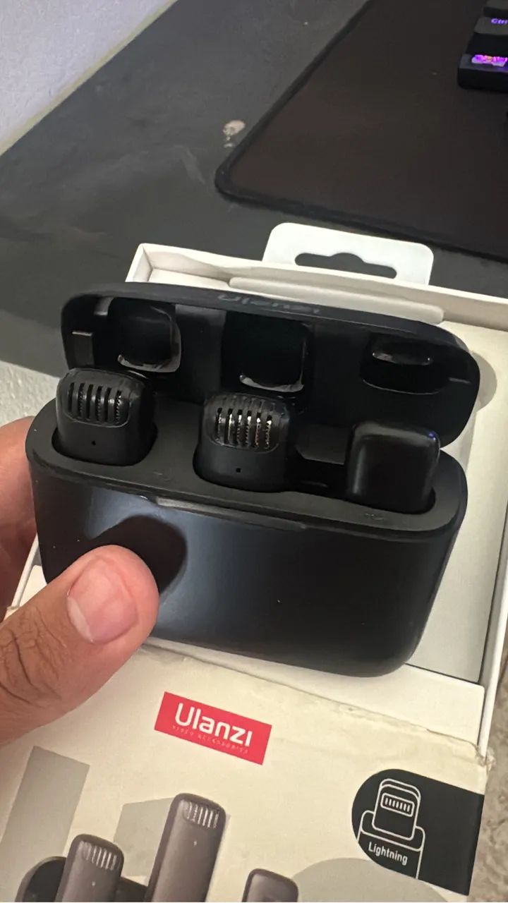 Microfone Sem Fio Ulanzi J12 Lightning - Duplo para iPhone - Foto 2