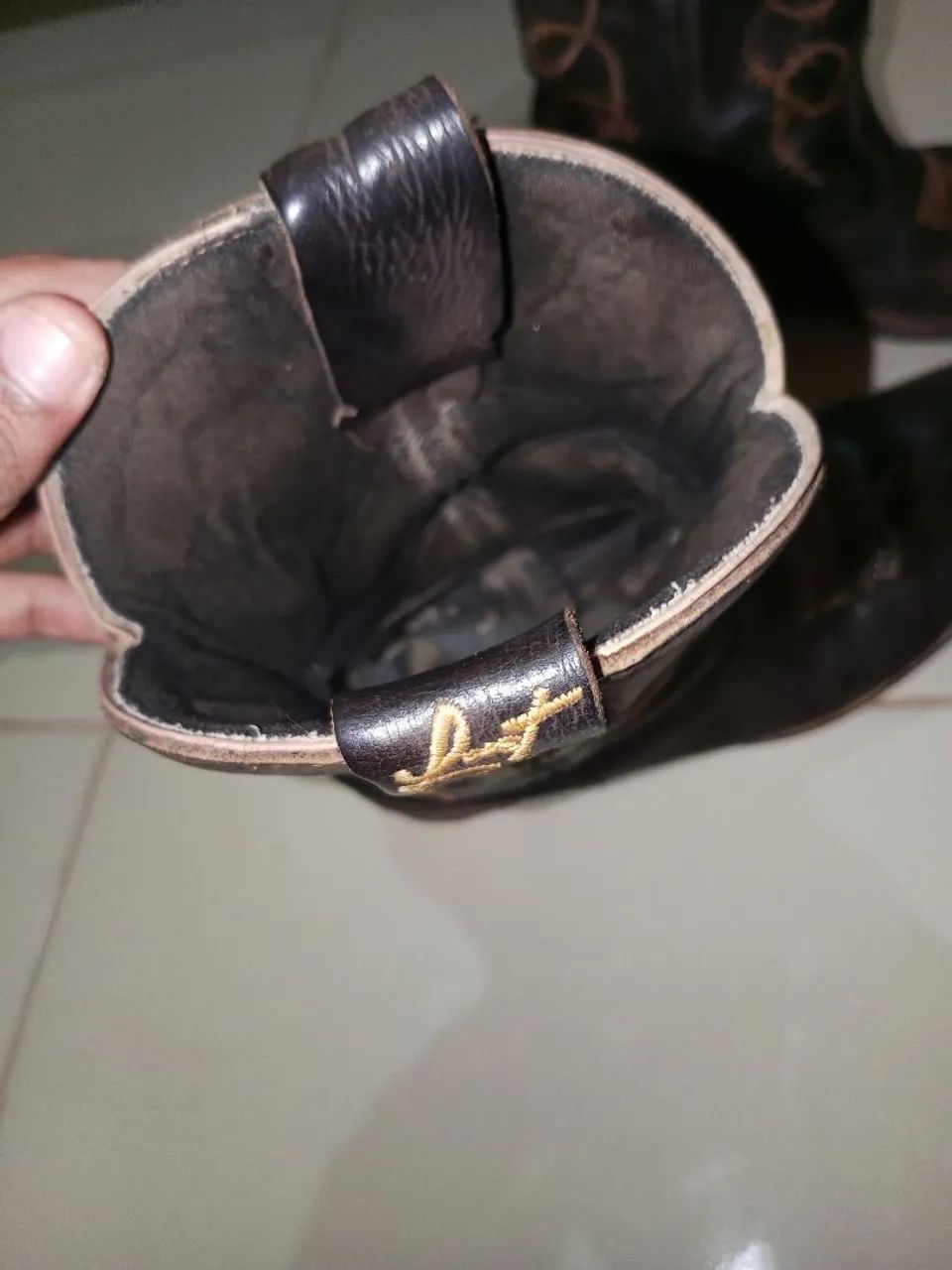 Bota costurada e resistente marca Lost country e cinto com conjunto de 3 fivelas tamanho M - Foto 3