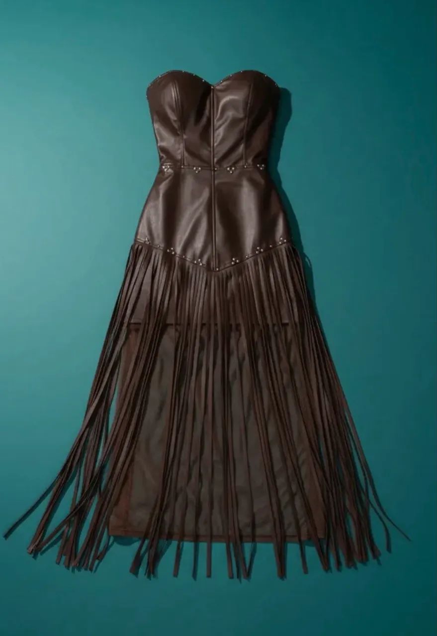 Vestido de couro e franjas  - Foto 2
