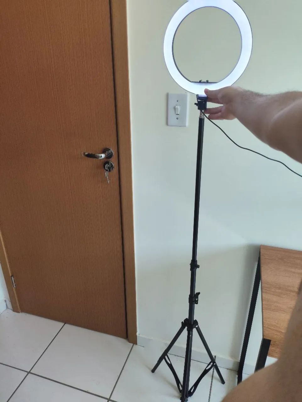 Tripé ajustável com Ring Light  - Foto 4
