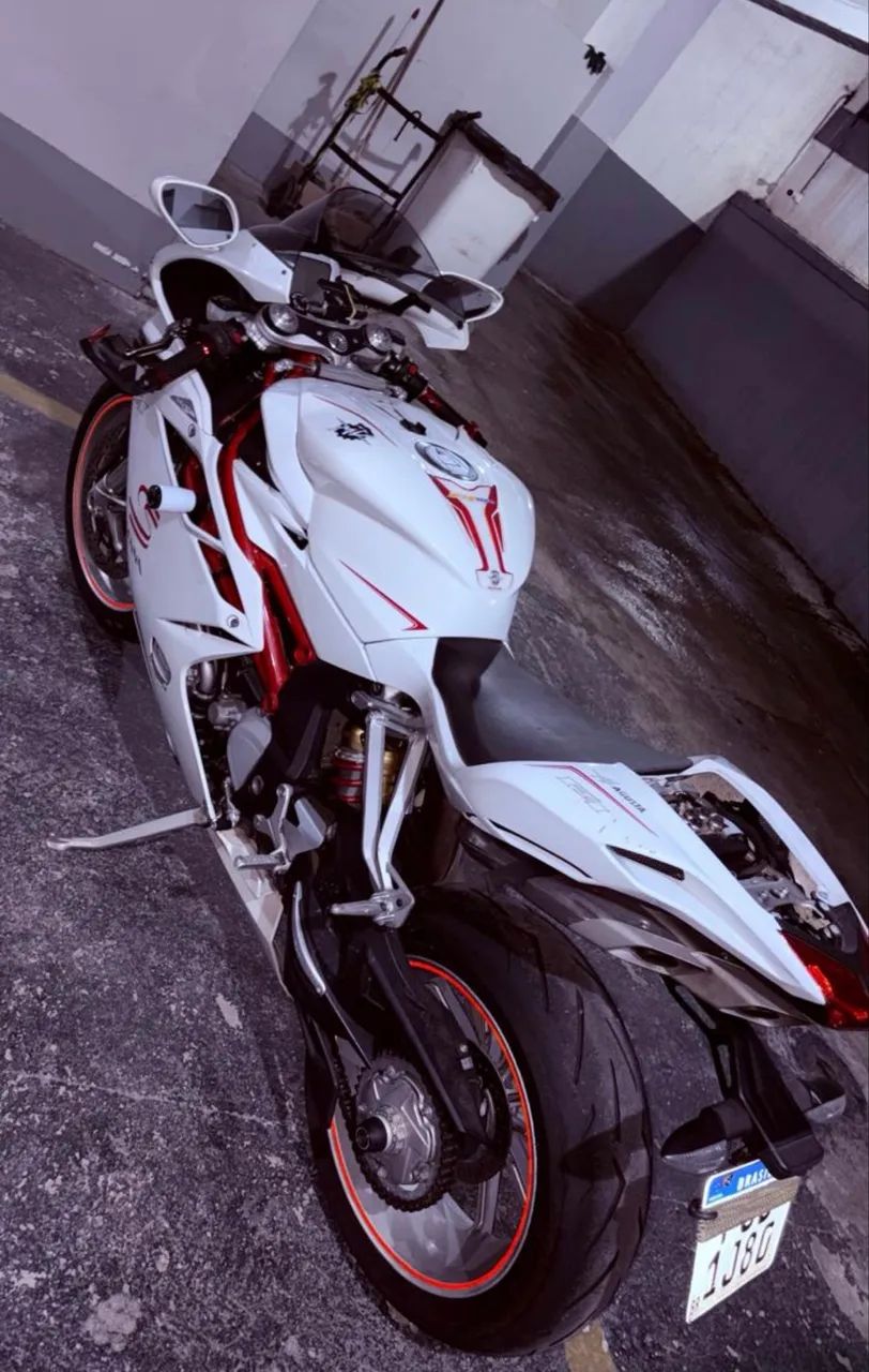 Motos MV Agusta F4 no Brasil Motos MV Agusta F4 no Brasil