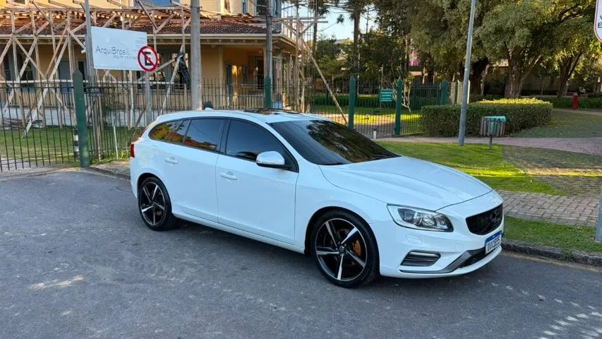 Volvo V60 V60 T-6 R-DESIGN 3.0 AWD 4p 2014