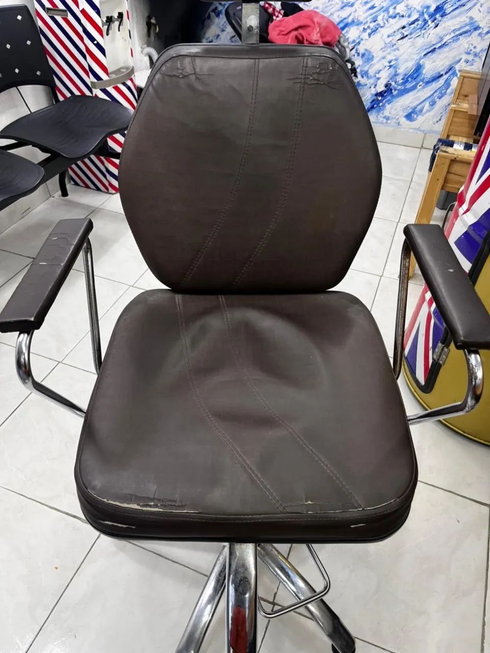 Cadeira de barbeiro  - Foto 2