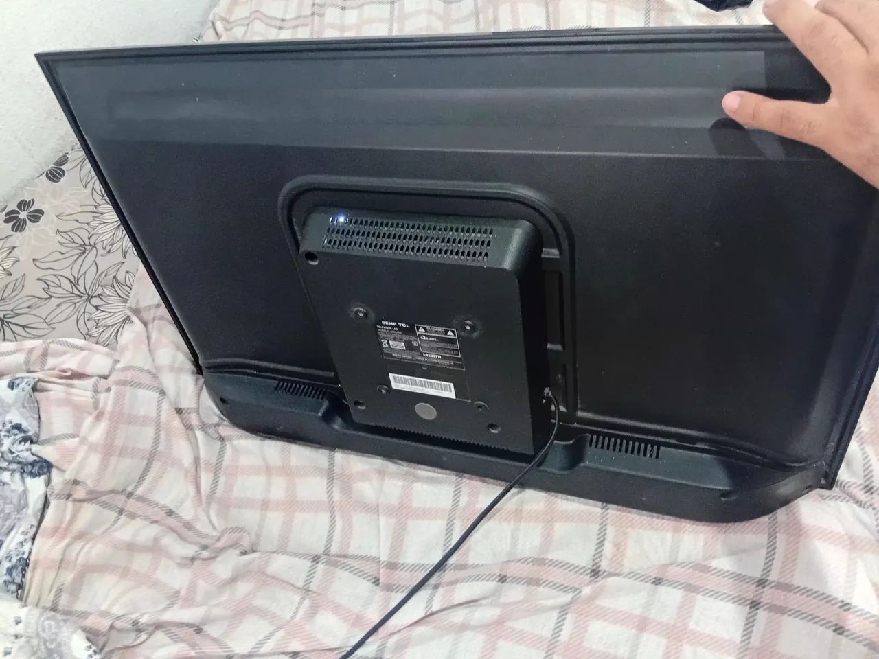 Vendo TV semp 32 polegadas ( leia ) - Foto 3