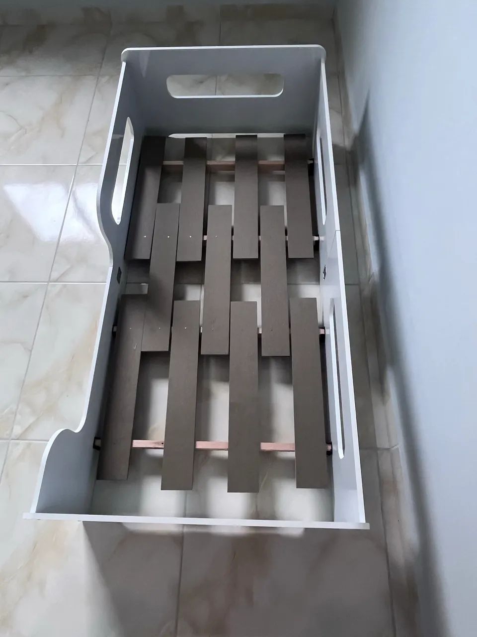 Cama infantil  com colchão Nova ( não foi usada)  - Foto 4