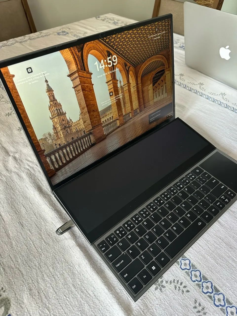 NOTEBOOK IZTR i7 DUAS TELAS