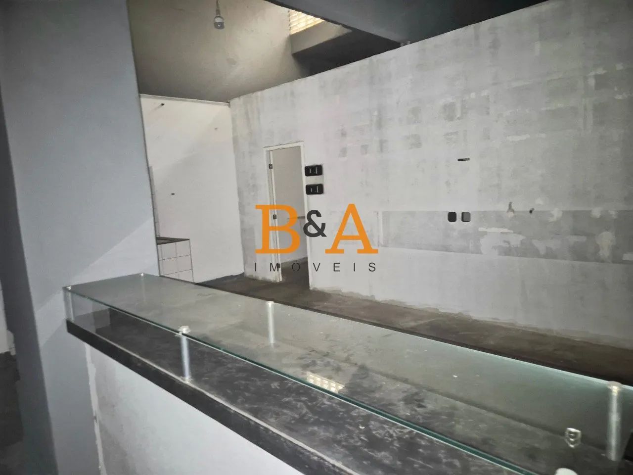 Loja Ampla de Frente para Rua no Humaitá | Ideal para Diversos Segmentos Comerciais - Foto 5