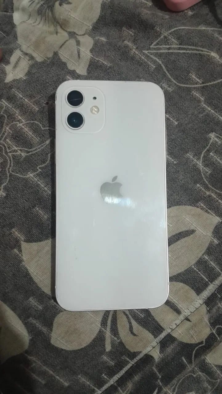iPhone 12 