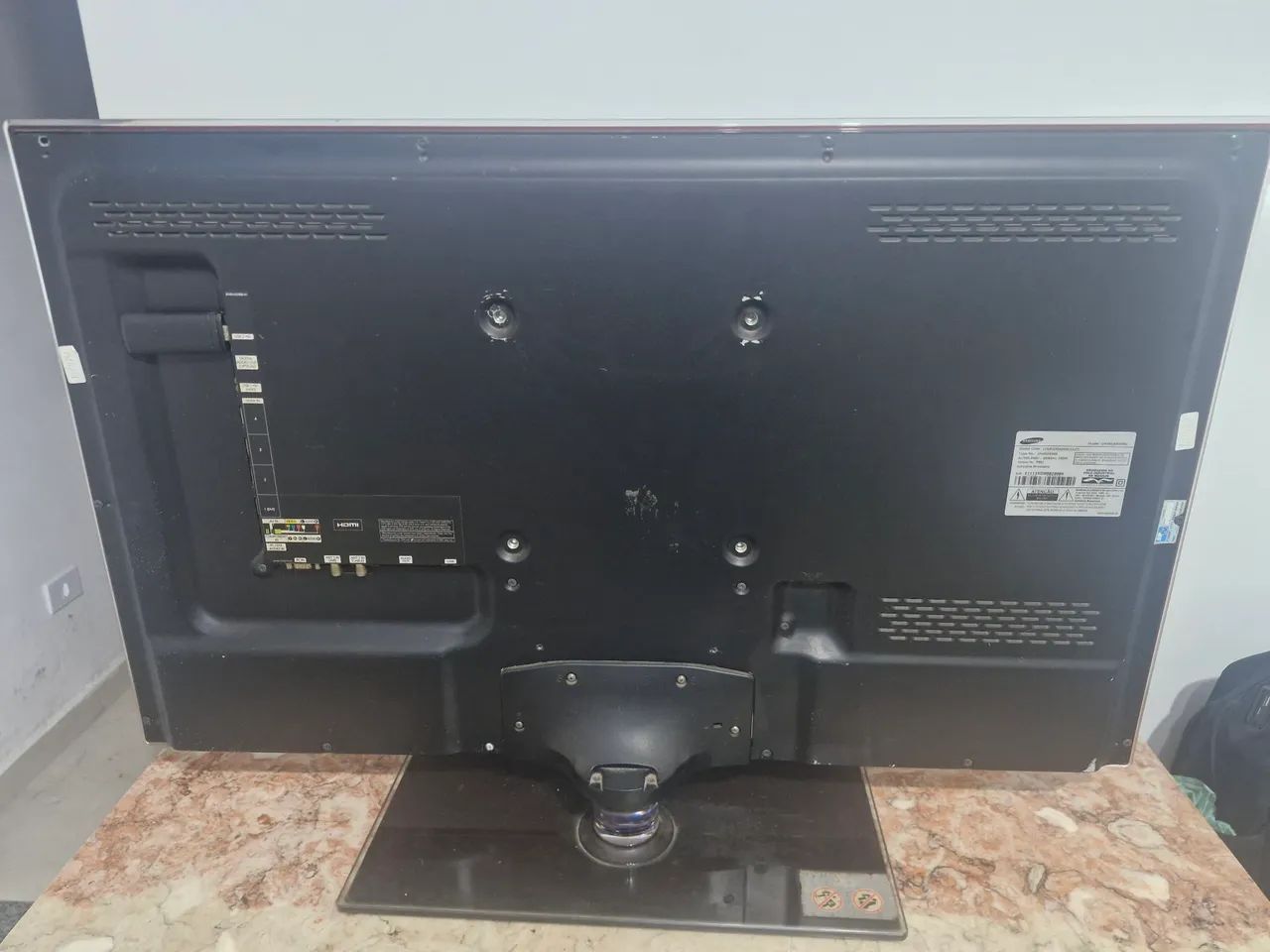 Vendo TV QUEBRADA Samsung 40 polegadas modelo UN40D5500RG. - Foto 2