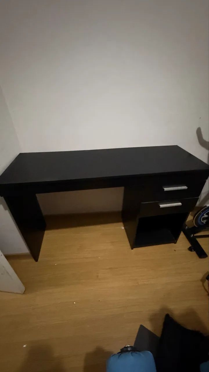 Escrivaninha 1,42m x 0,42m - Foto 2