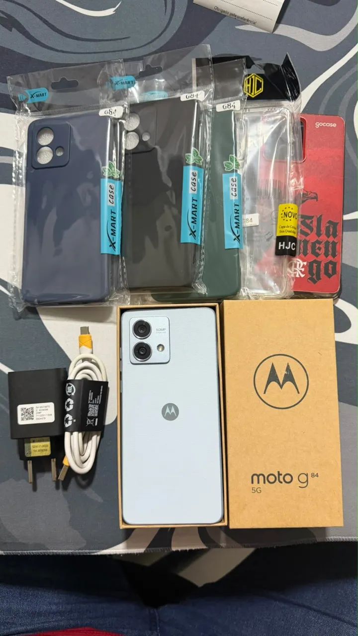 Smartphone Moto G84 azul claro