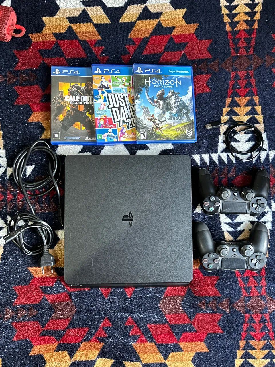 Ps4 slim 1 tera 2 controles e 3 jogos  - Foto 3