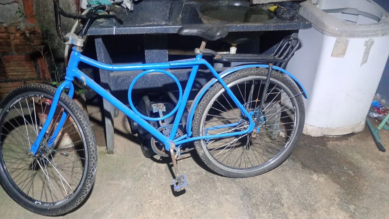 Vendo uma bicicleta monark