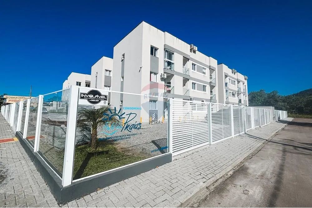 Apartamento Moderno no Edifício Portal das Praias