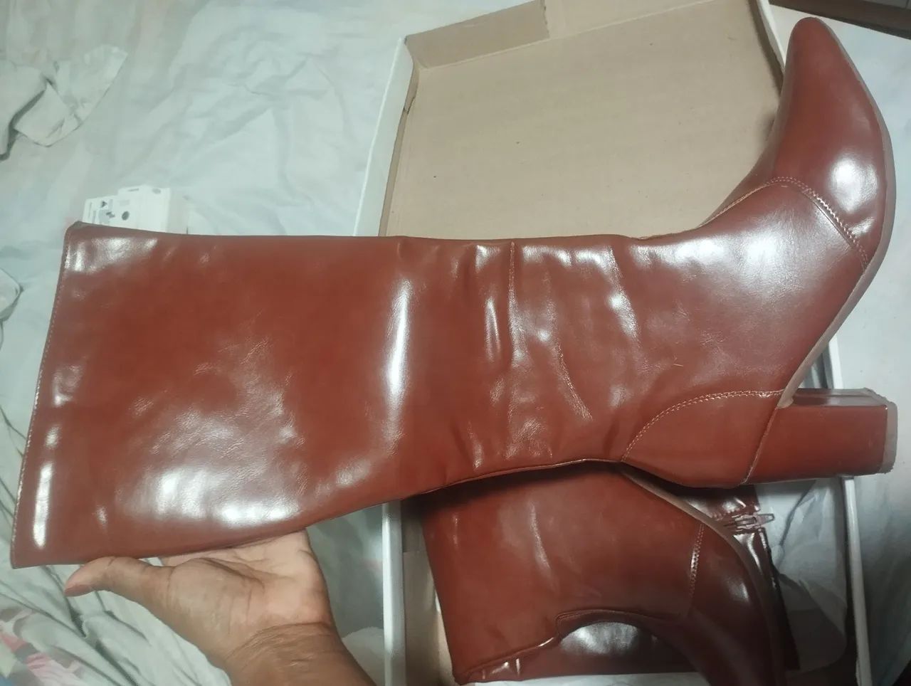 E tamanho 39,mas calça 37 e 38 - Foto 2