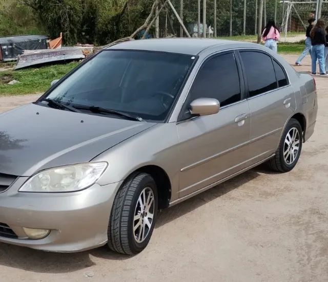 Honda Civic LX 1.7 MT 2005