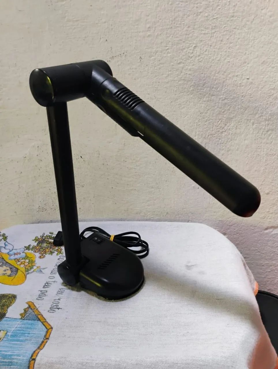 Luminária de mesa pelicano