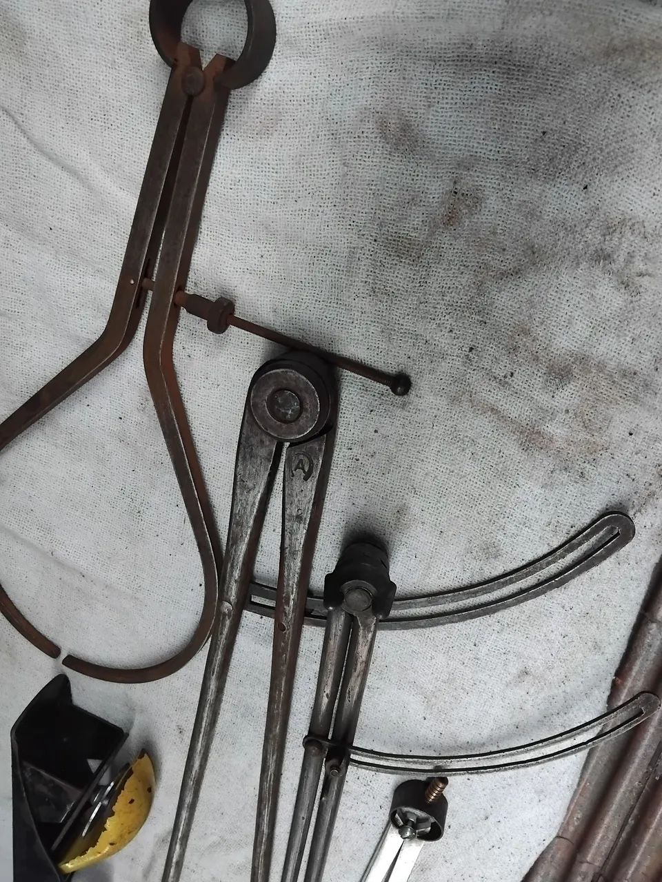 Compassos e plaina  - Foto 3