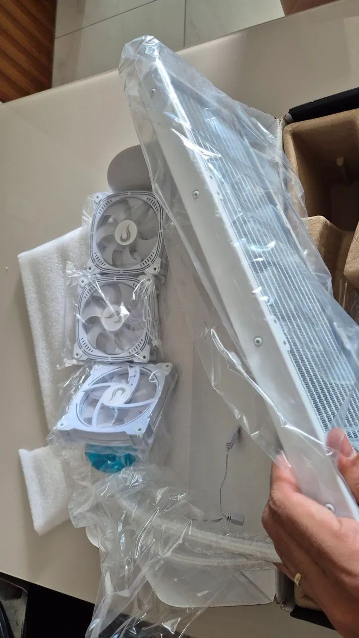 Watercooler e kit FANS NOVOS - Foto 5