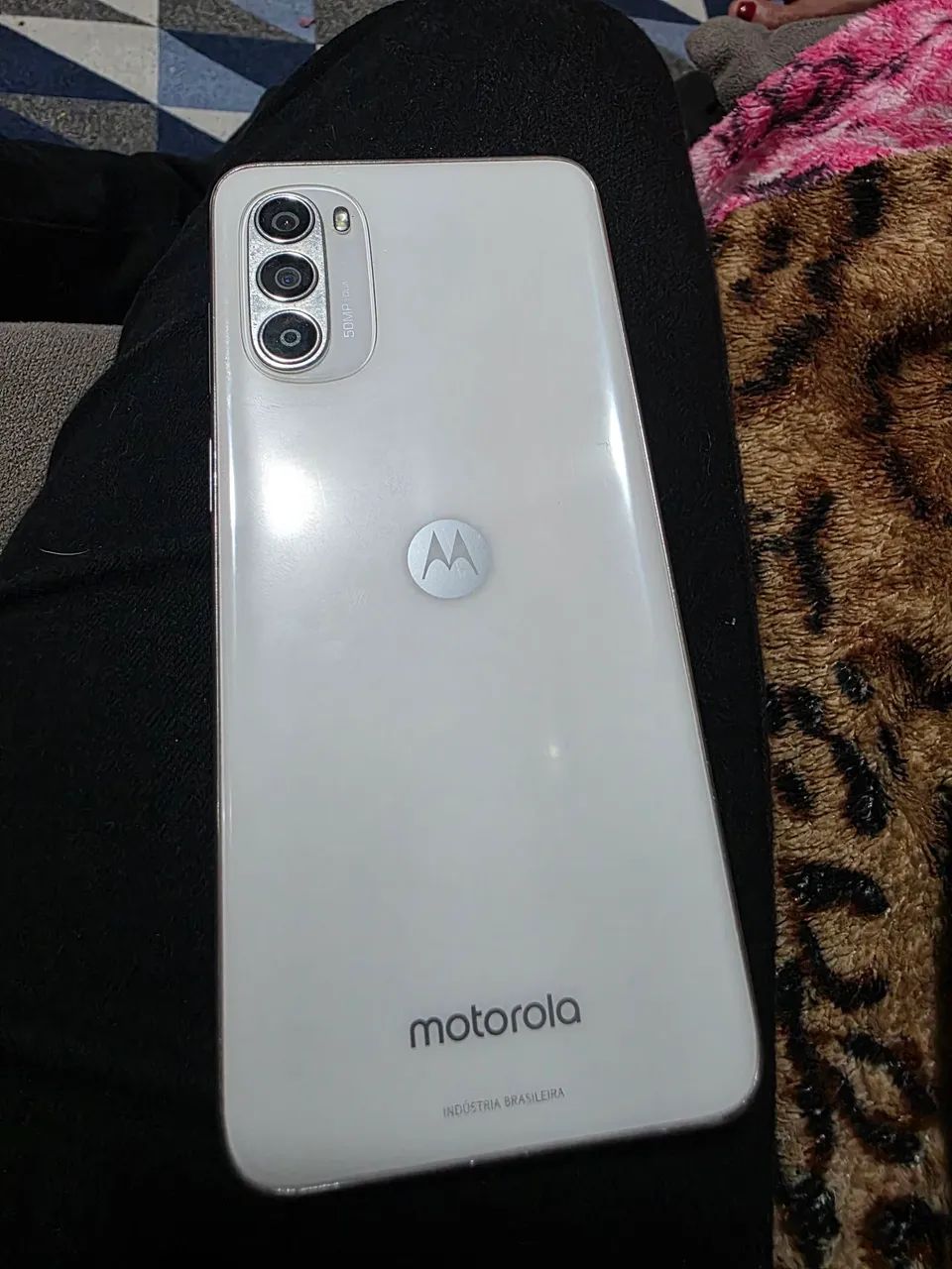Moto G52