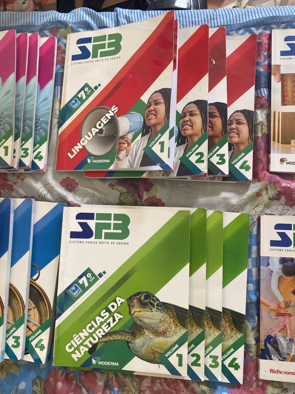 Livros SFB(sistema Farias Brito de ensino 7-ano - Foto 3