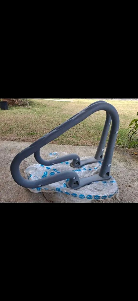 Corrimão para piscina Igui
