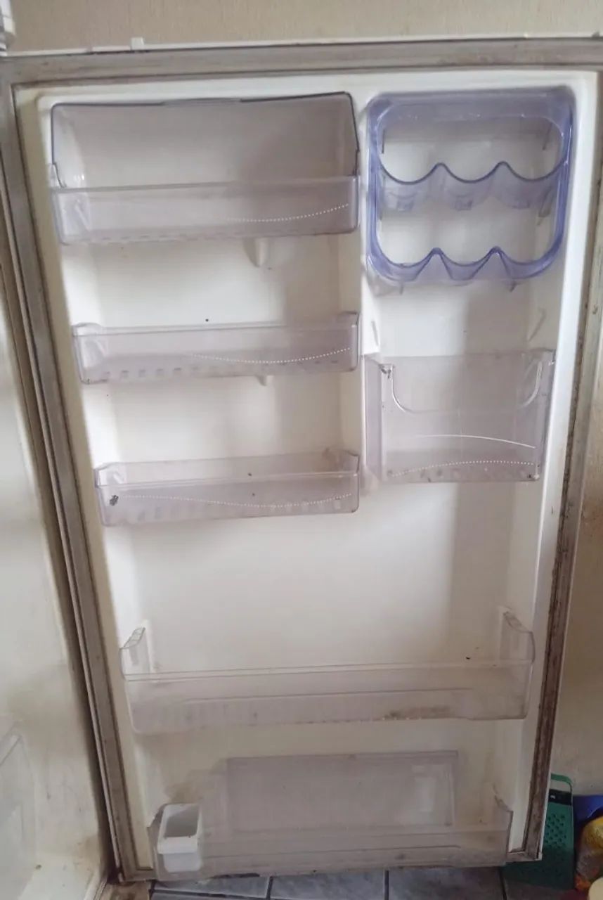 Geladeira Eletrolux DF46 Frost Free - Foto 5