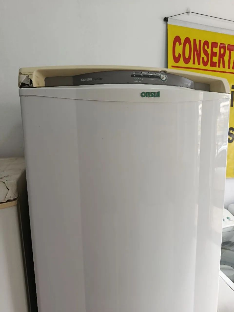 Geladeira Consul 270