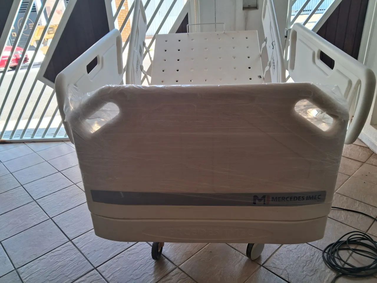 Cama motorizada Mercedes 10 mov
