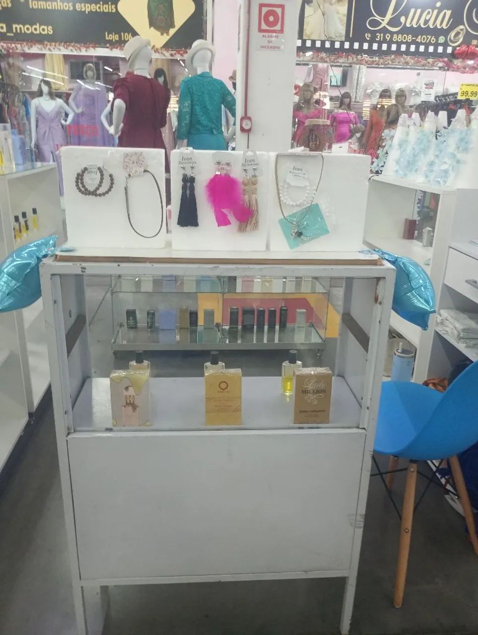Loja de cosméticos toda montada com produtos  - Foto 5