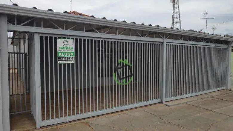 Casa com 2 dormitórios para alugar, 150 m² por R$ 1.450,00/mês - Vila Xavier (Vila Xavier)