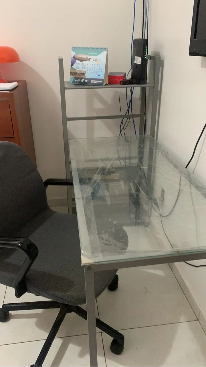 Mesa de escritório e cadeira - Foto 2