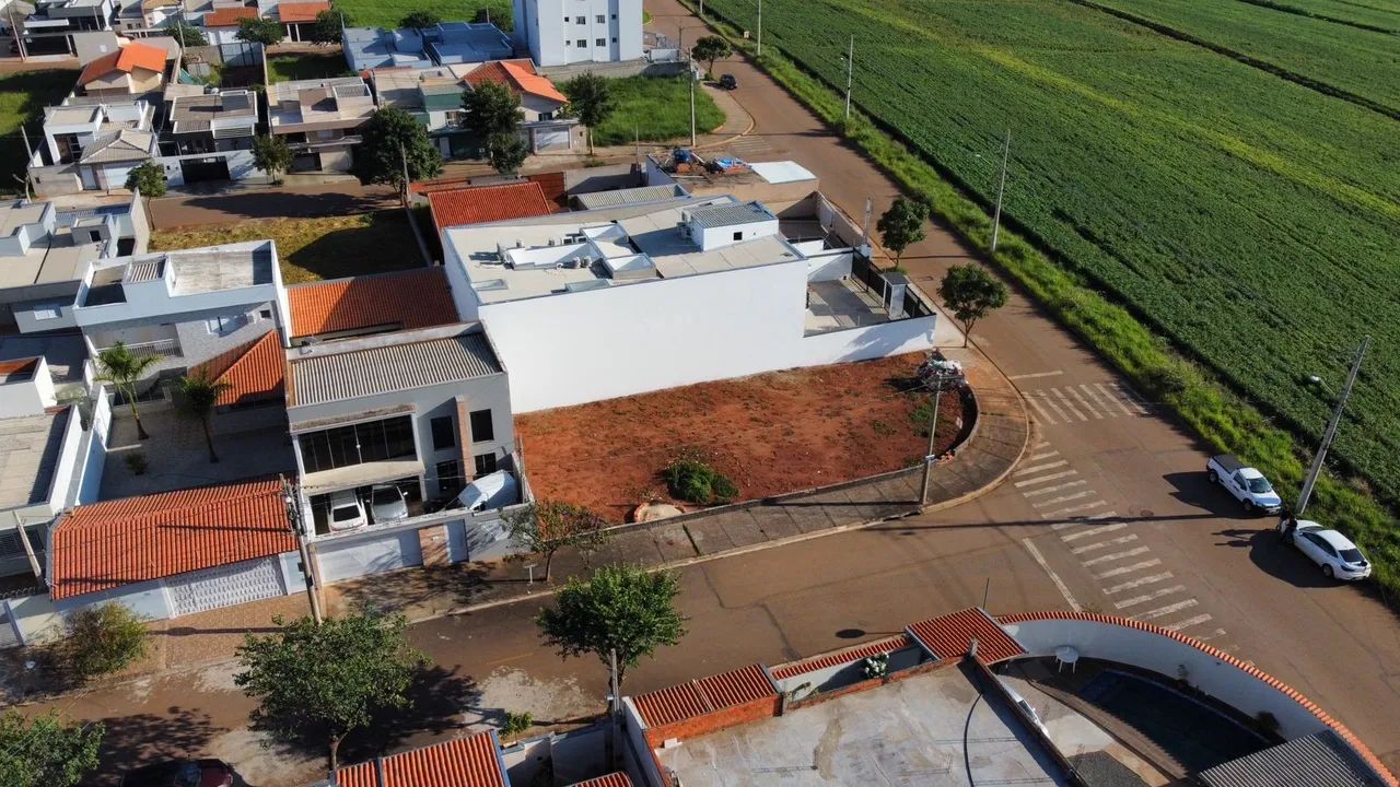 Excelente terreno de esquina - com projeto aprovado de 17 Studios  - Foto 3
