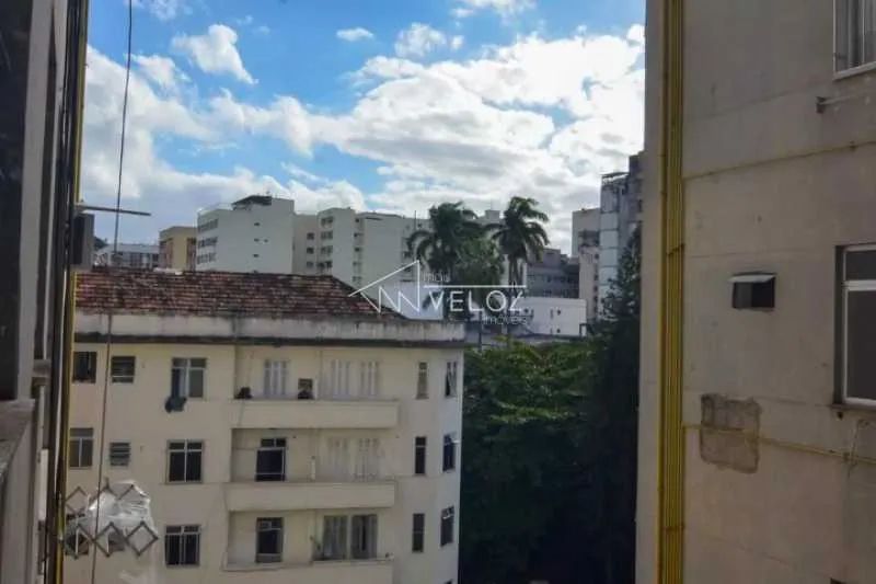 Kitnet/Conjugado - / Residencial / Centro