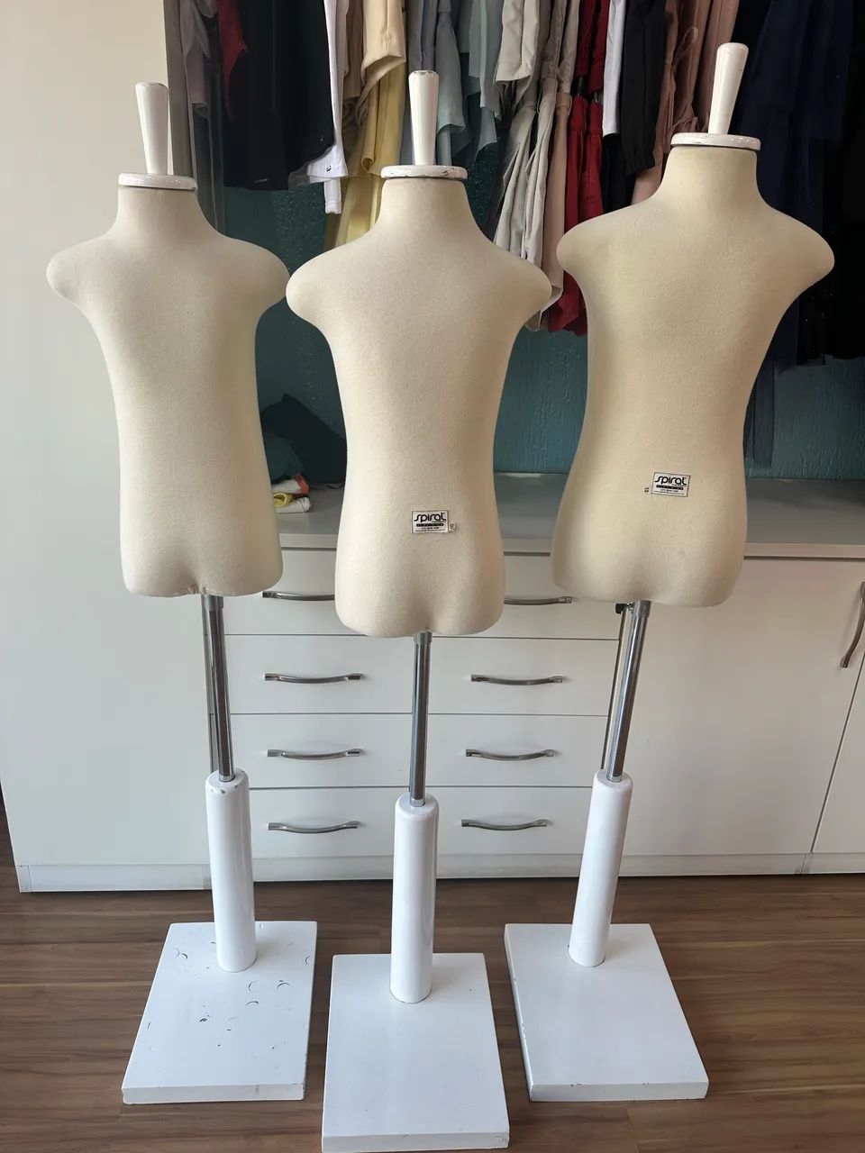 Vendo manequim para loja infantil 