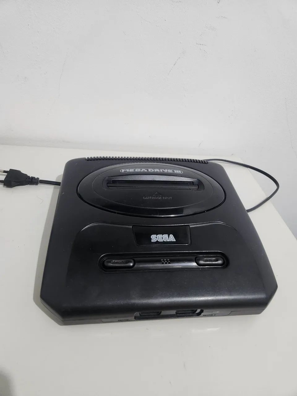 Mega drive 3 com detalhes.